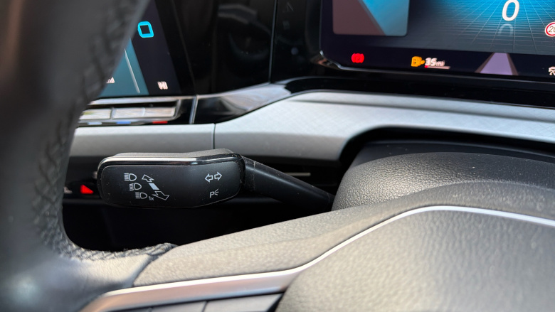 Volkswagen Golf 1.0 TSI Life 5dr Petrol Hatchback